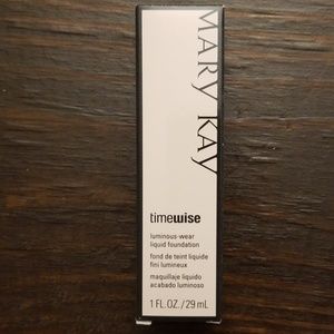 Mary Kay Makeup - Mary Kay Luminous-wear Mary Kay Makeup - Mary Kay Luminous-wear